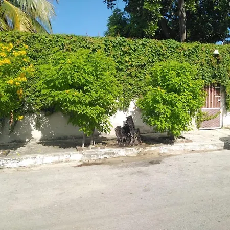 Casa Bonita A Dos Calles Del Mar